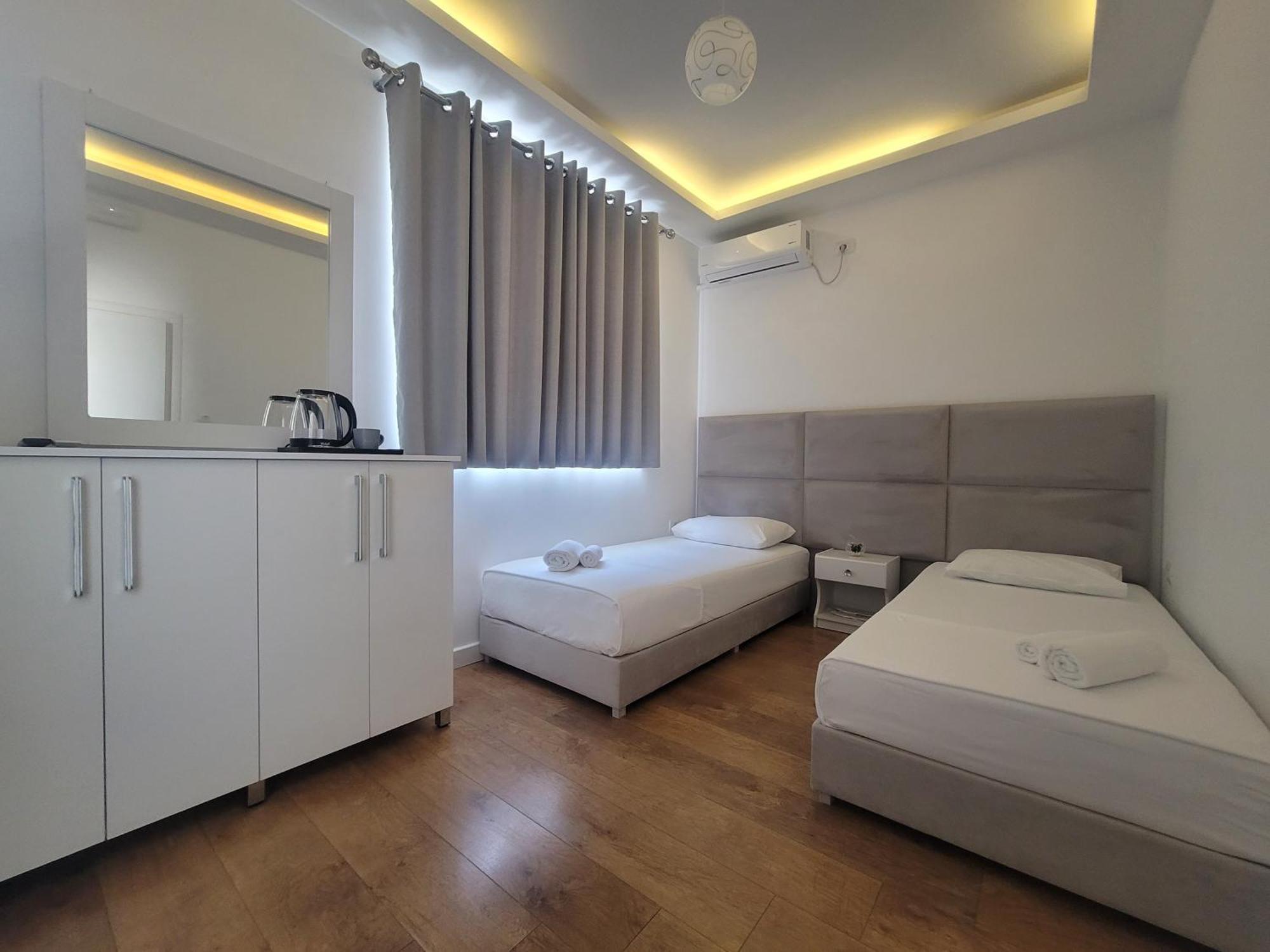 Hotel Myrtai - City Center Sarande Luaran gambar