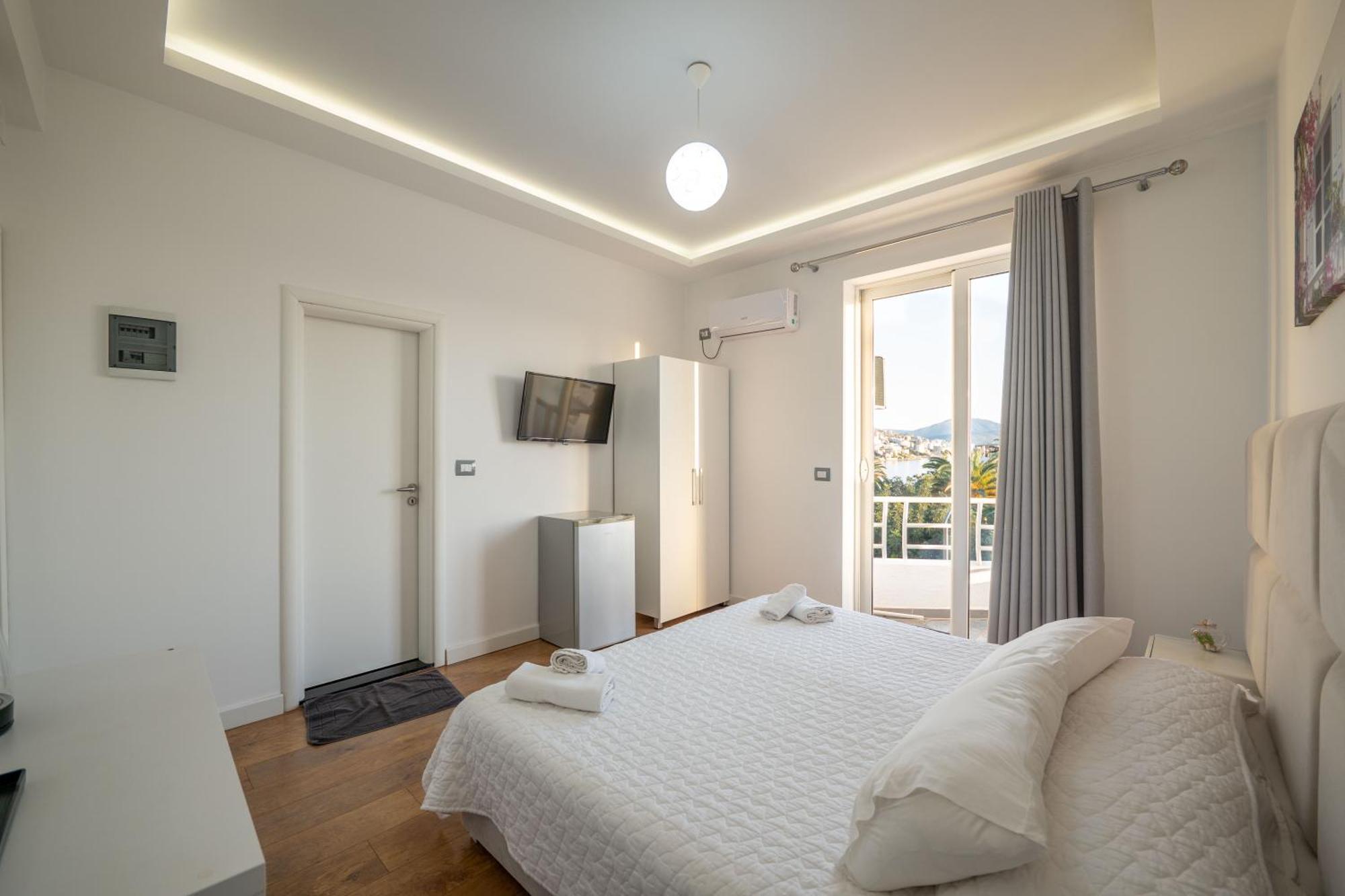 Hotel Myrtai - City Center Sarande Luaran gambar
