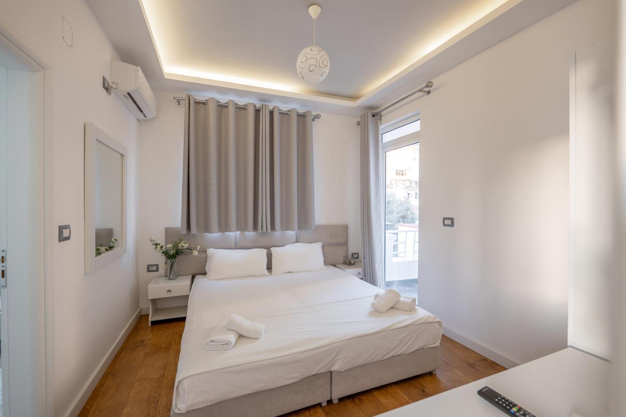 Hotel Myrtai - City Center Sarande Luaran gambar