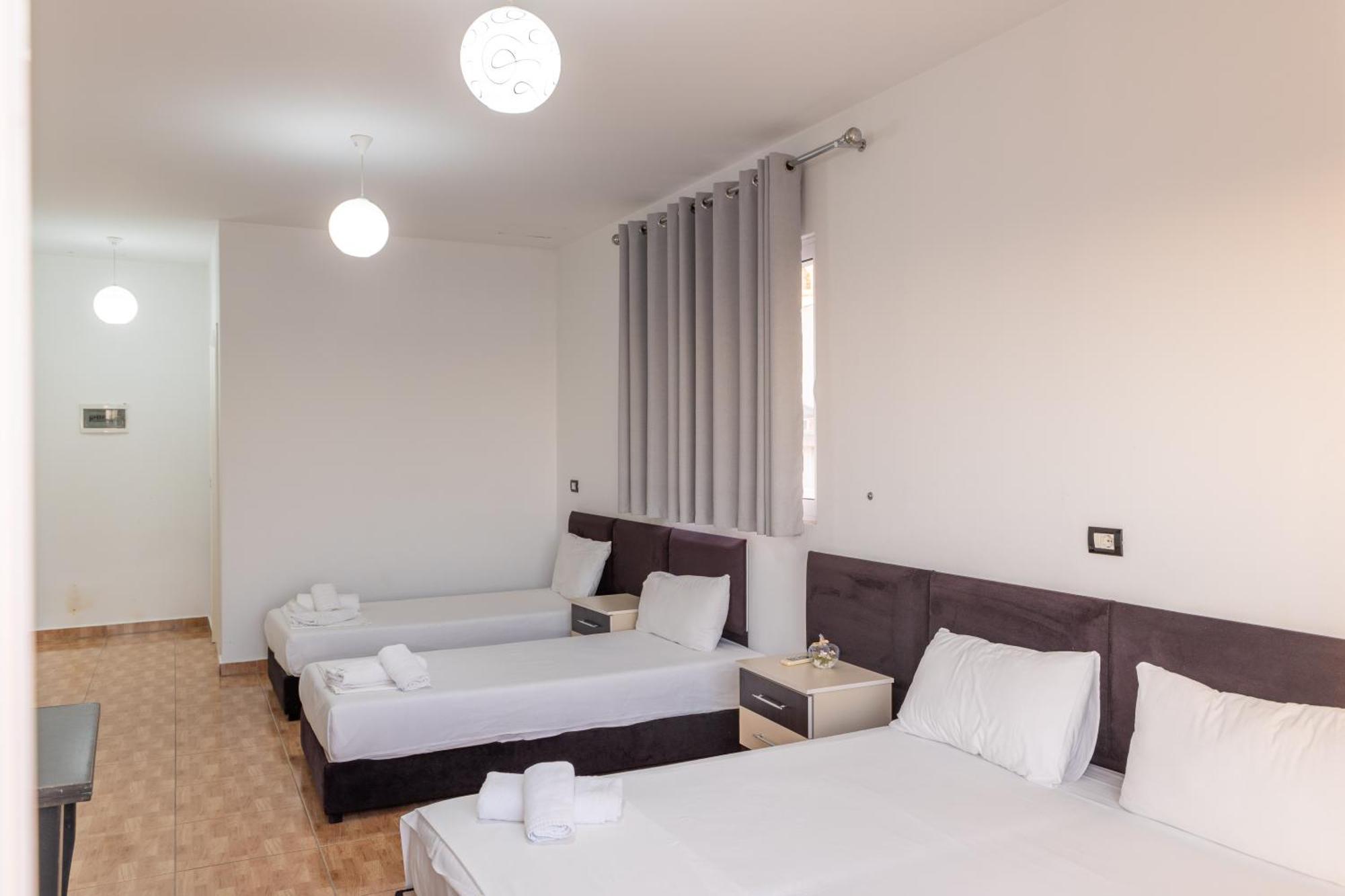 Hotel Myrtai - City Center Sarande Luaran gambar