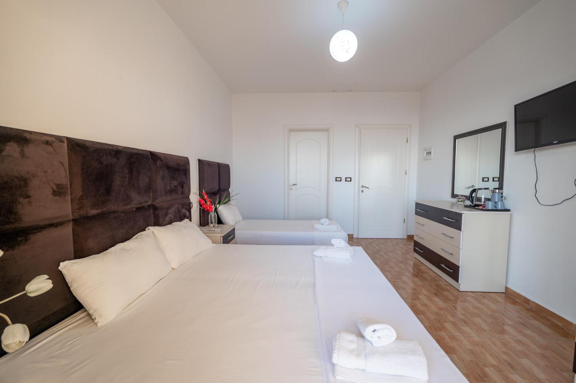 Hotel Myrtai - City Center Sarande Luaran gambar