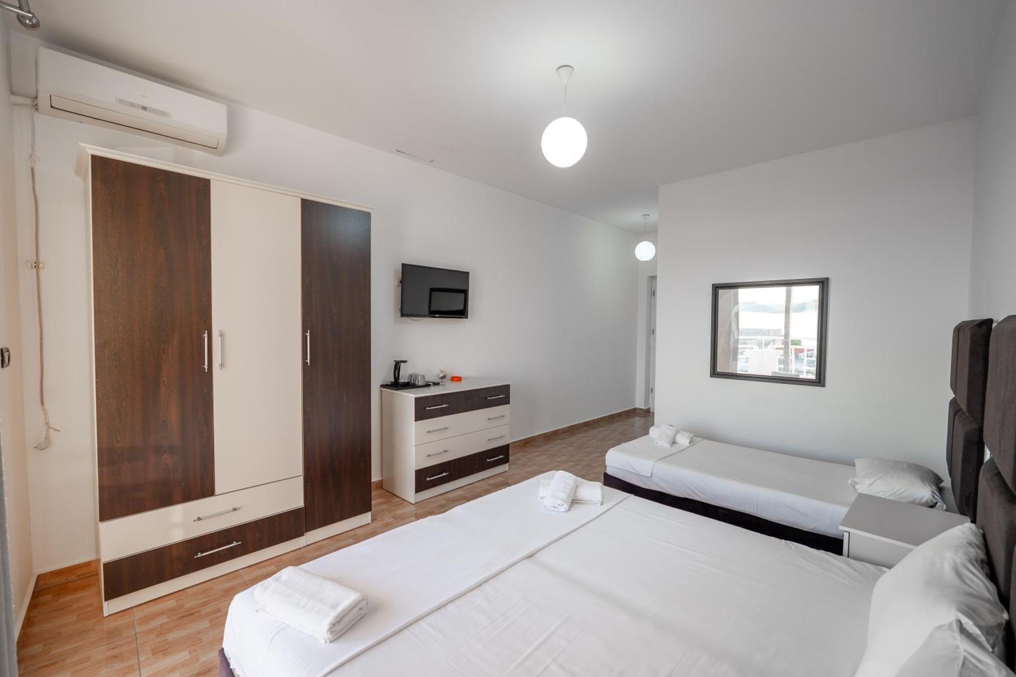 Hotel Myrtai - City Center Sarande Luaran gambar