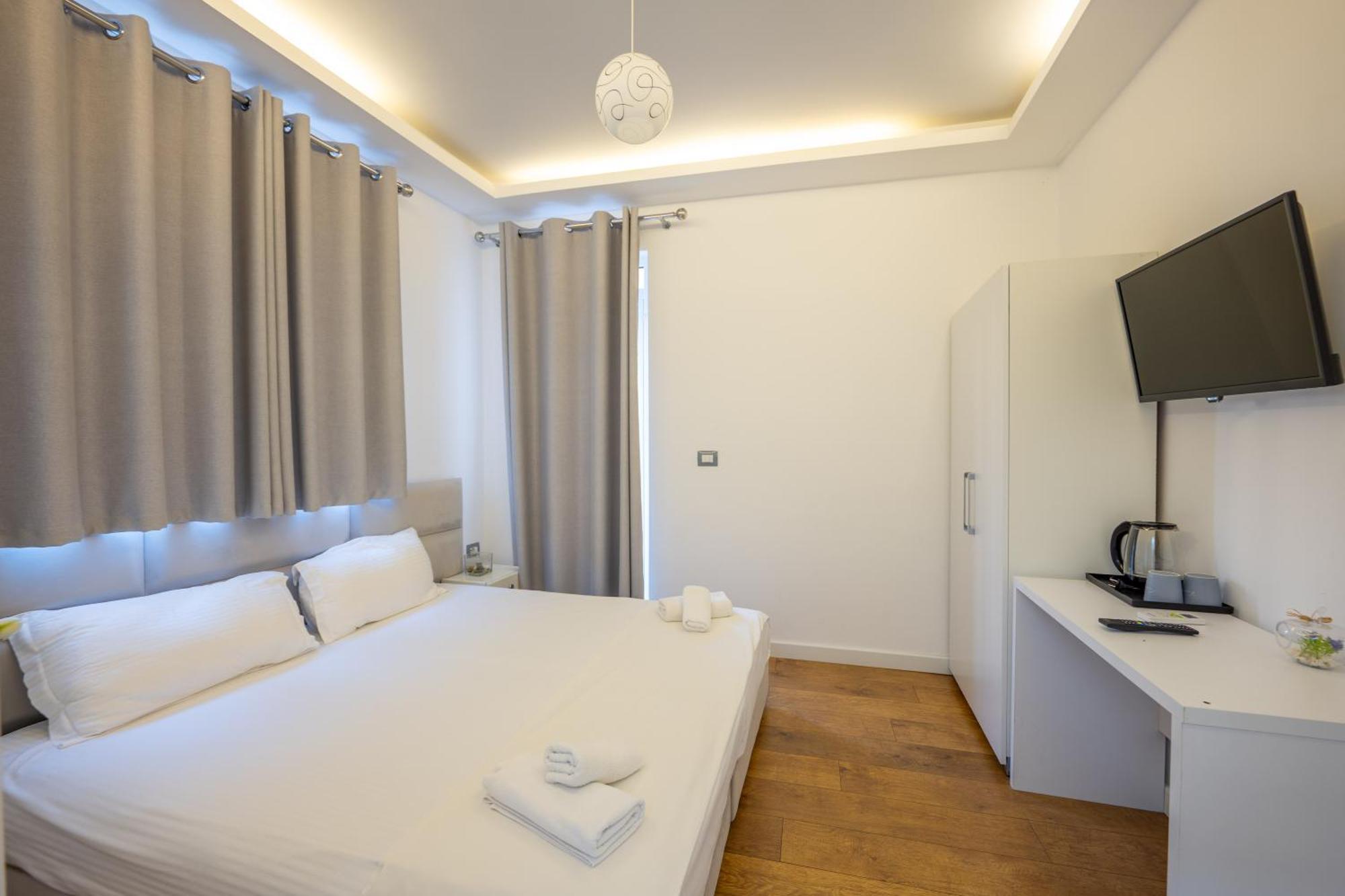 Hotel Myrtai - City Center Sarande Luaran gambar