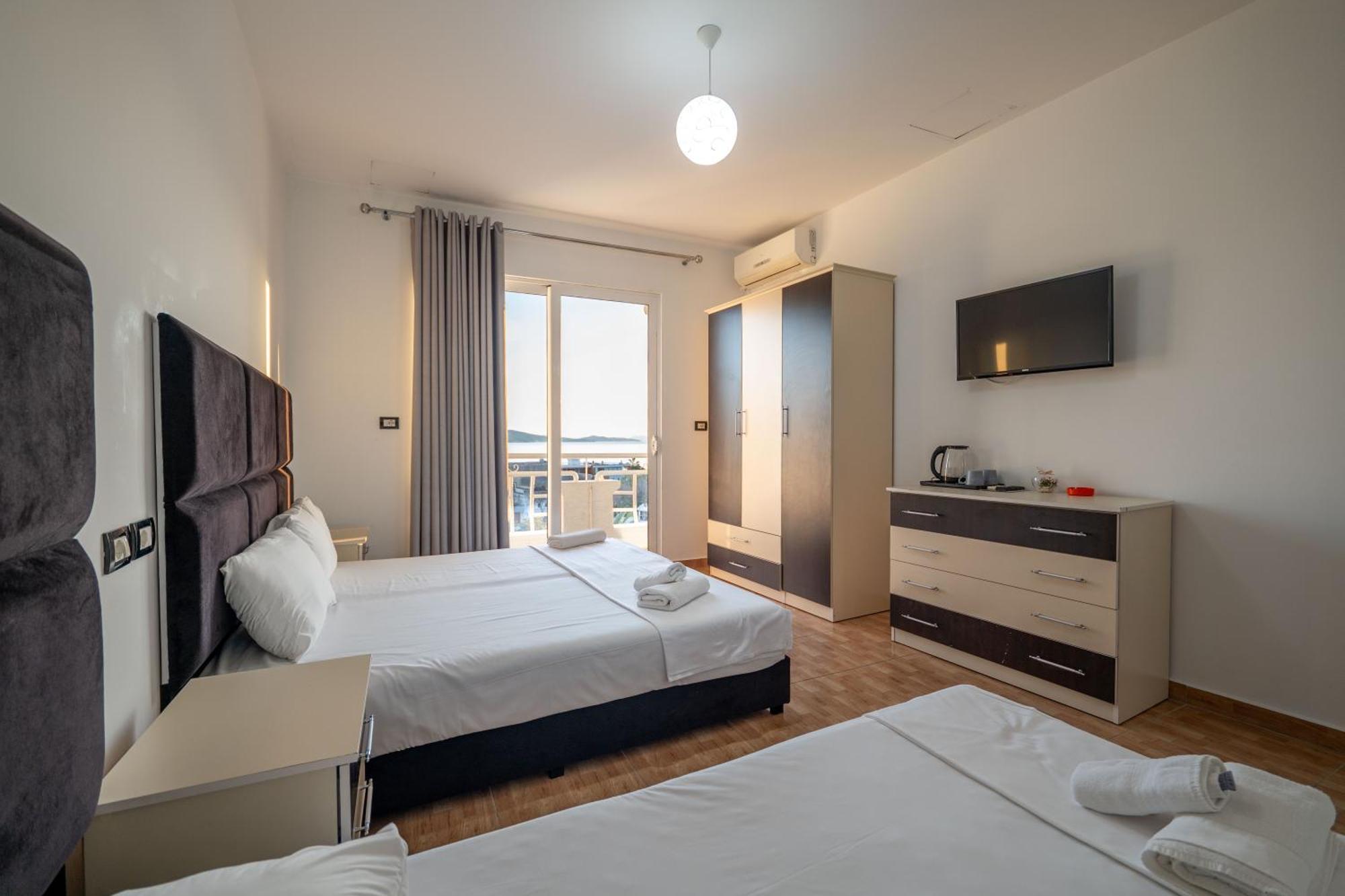 Hotel Myrtai - City Center Sarande Luaran gambar