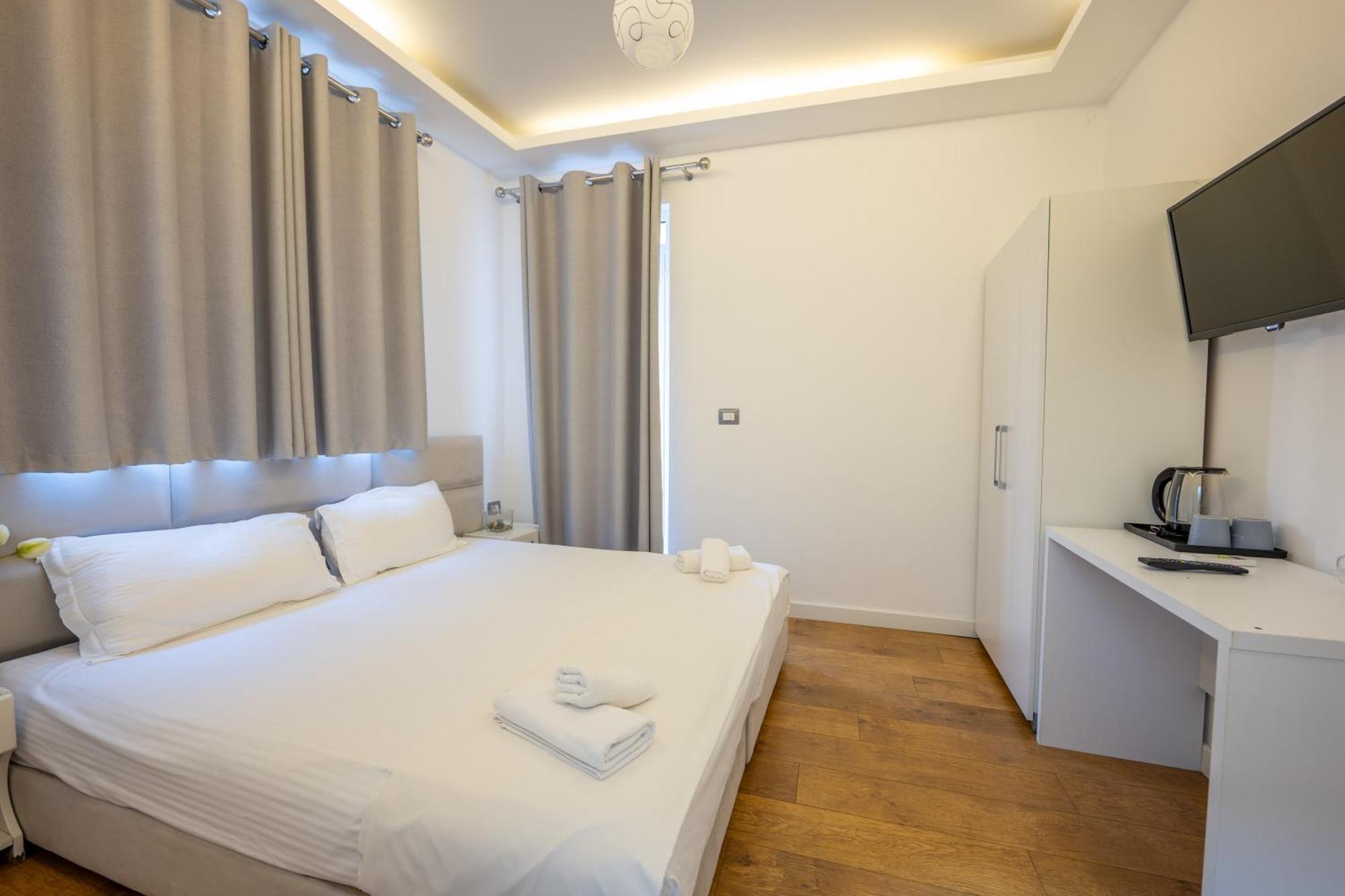 Hotel Myrtai - City Center Sarande Luaran gambar