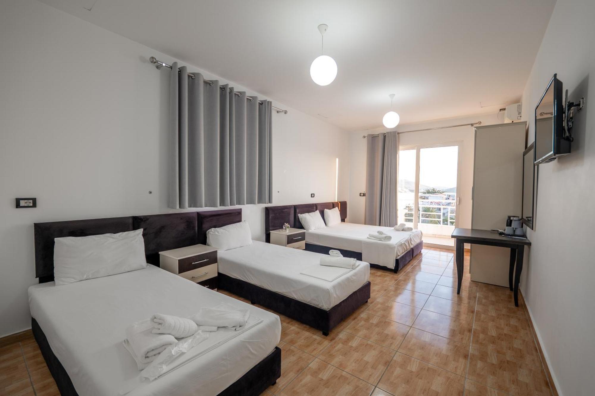 Hotel Myrtai - City Center Sarande Luaran gambar
