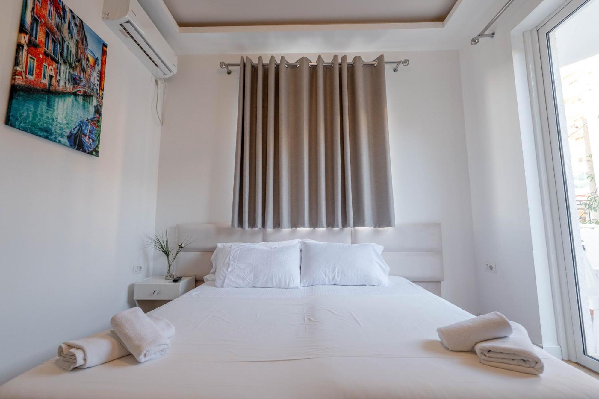 Hotel Myrtai - City Center Sarande Luaran gambar