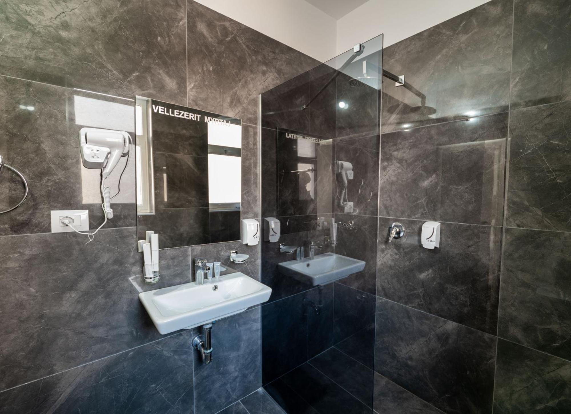 Hotel Myrtai - City Center Sarande Luaran gambar