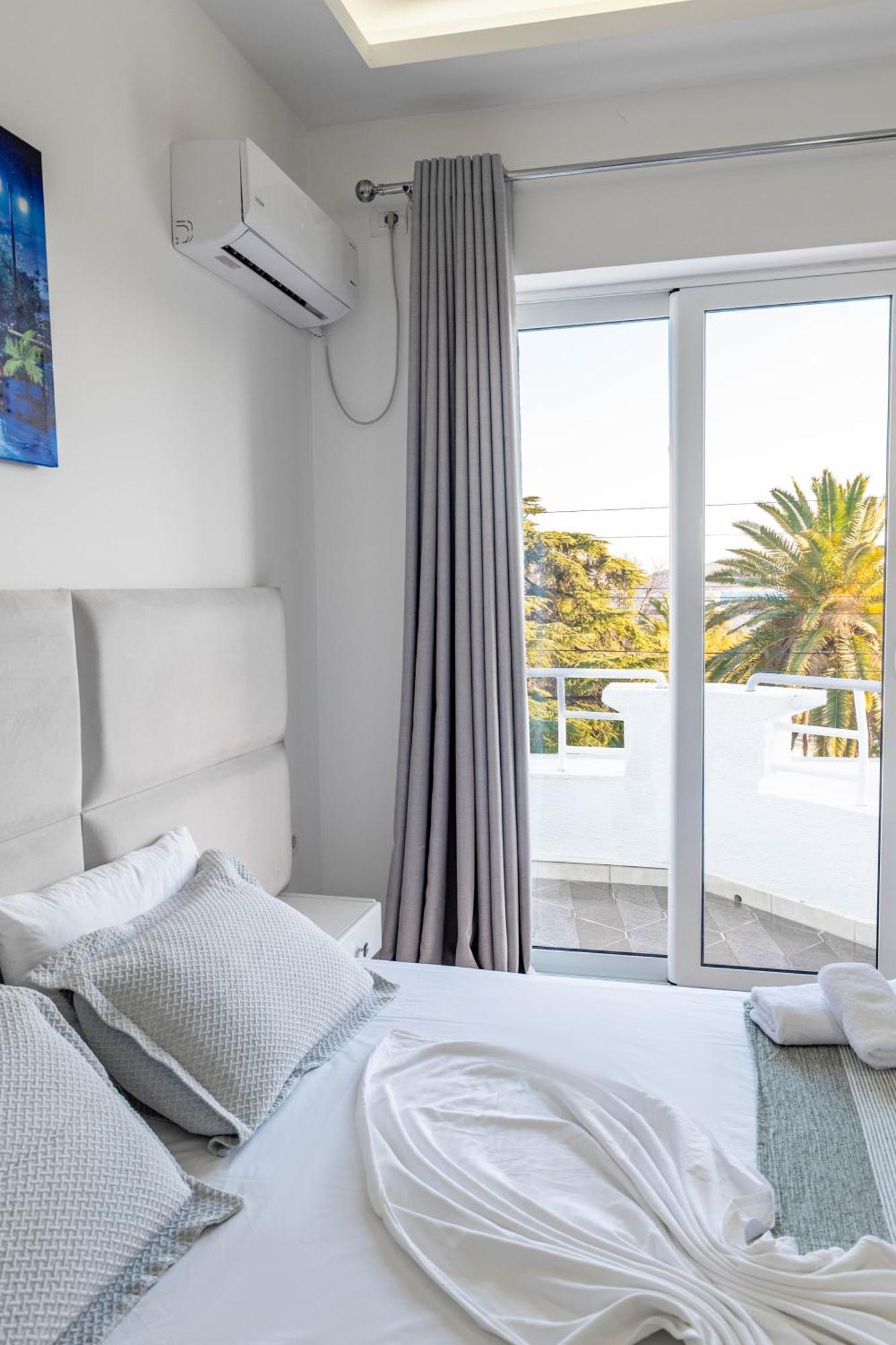 Hotel Myrtai - City Center Sarande Luaran gambar