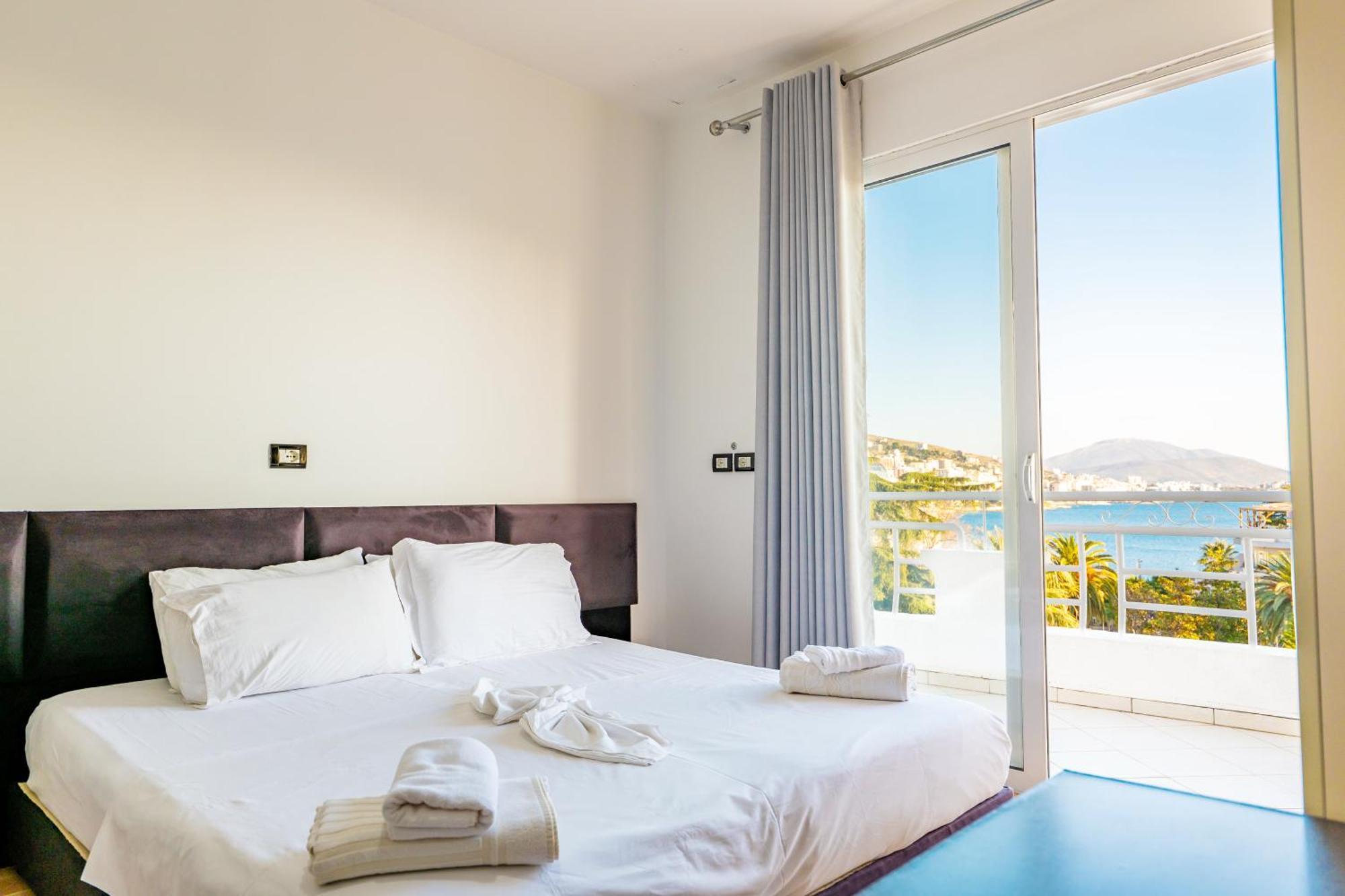 Hotel Myrtai - City Center Sarande Bilik gambar